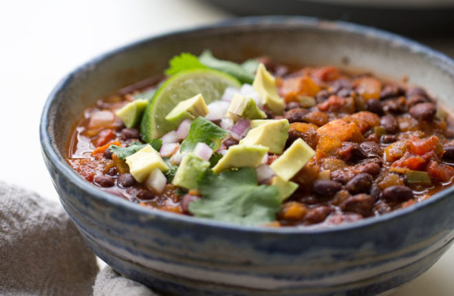["Black Bean Chilli Pot  |  Recipes  |  ["Cookwith"]"]